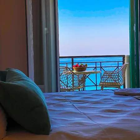 Sunset Premium Studio 3 Апартаменты *